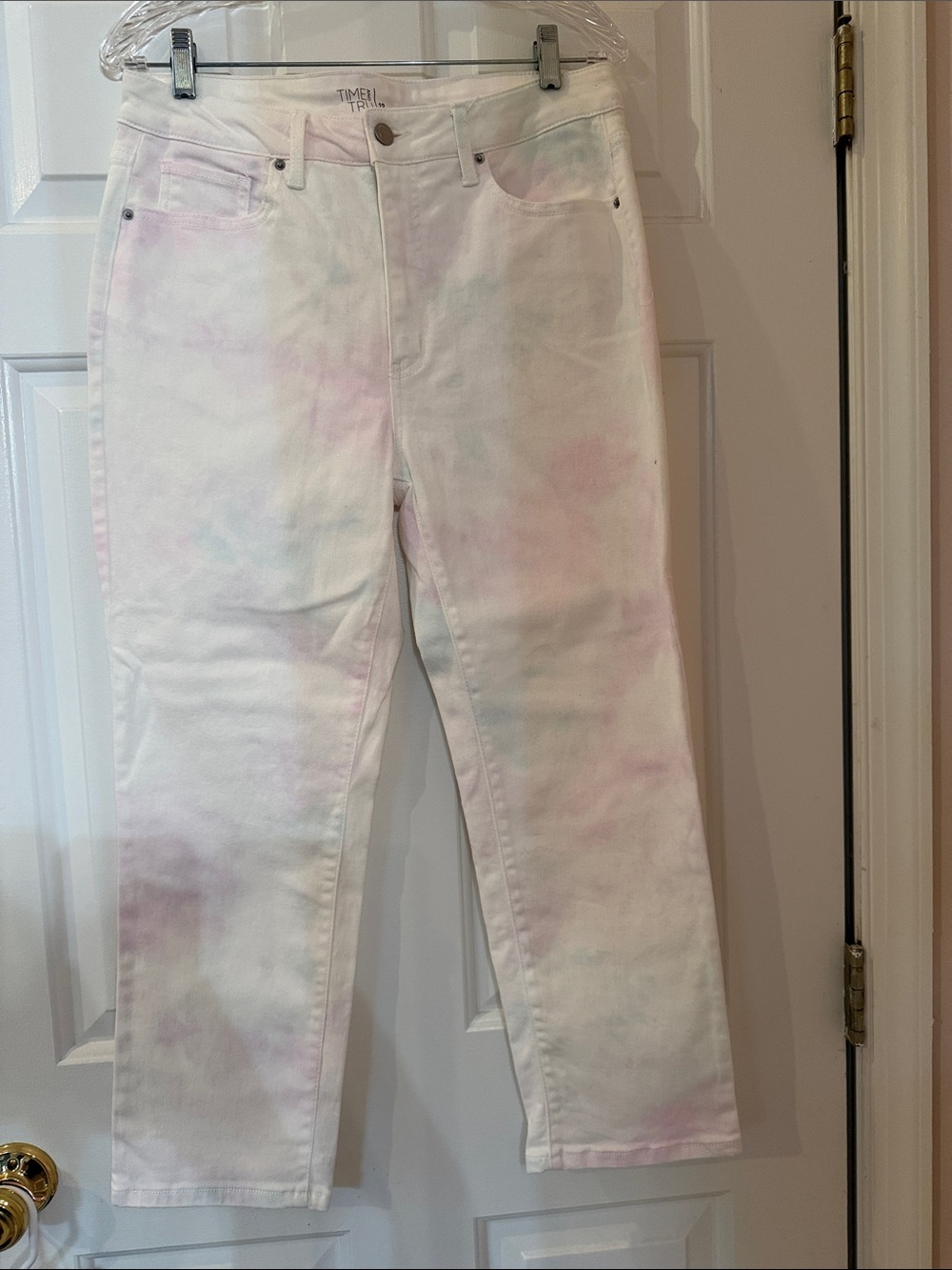 Time and Tru White Straight Leg Jeans with Pastel Pink & Blue Wash